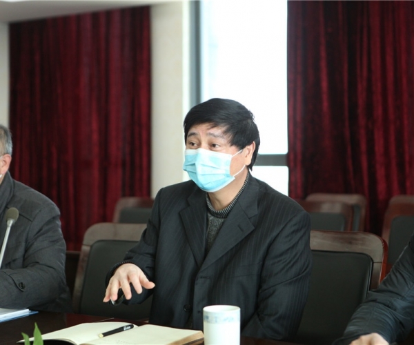 嘉兴市政协副主席马玉华来云顶集团官方网站丝绸集团调研工作